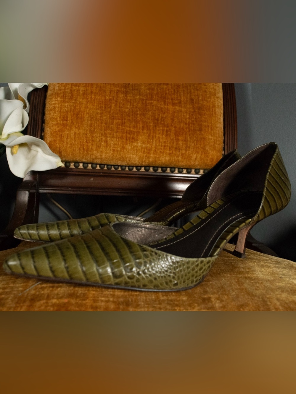 Size 9 Ann Taylor Olive Green Crocodile-Embossed Leather D'Orsay Heels - Picture 3 of 4